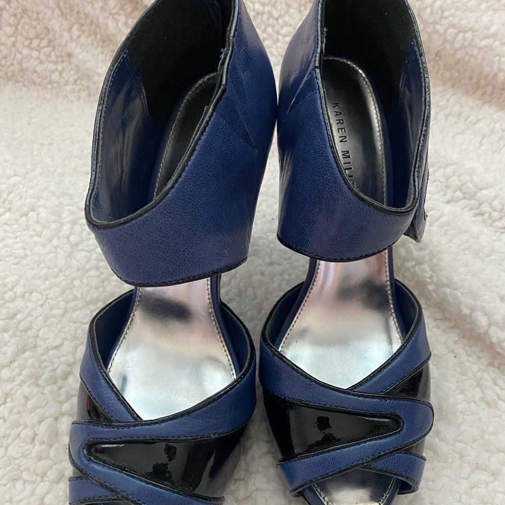Karen Millen Women's Blue and Black Heels
